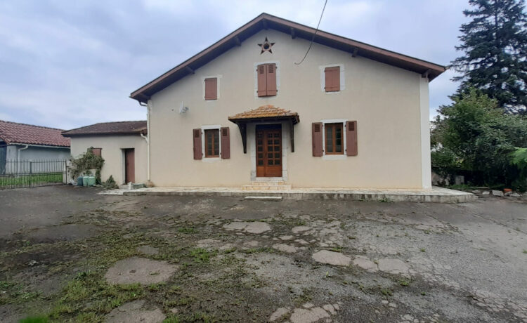 Maison Amou 4 pièce(s) 100 m2 1