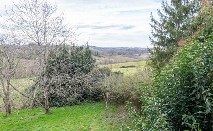 Maison de Caractère au Charme Authentique - Une Opportunité Rare